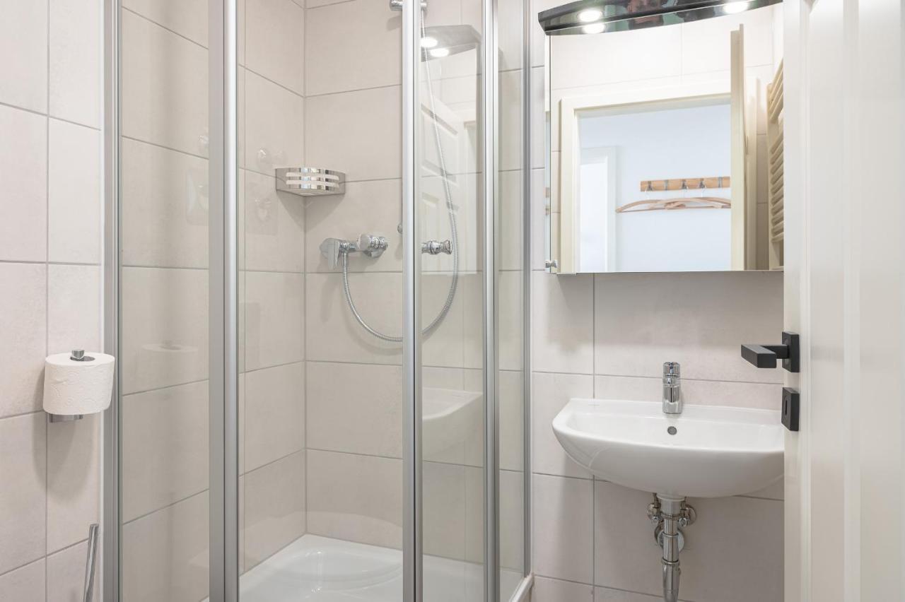 Johouse Apartment 9 Rostock Bagian luar foto